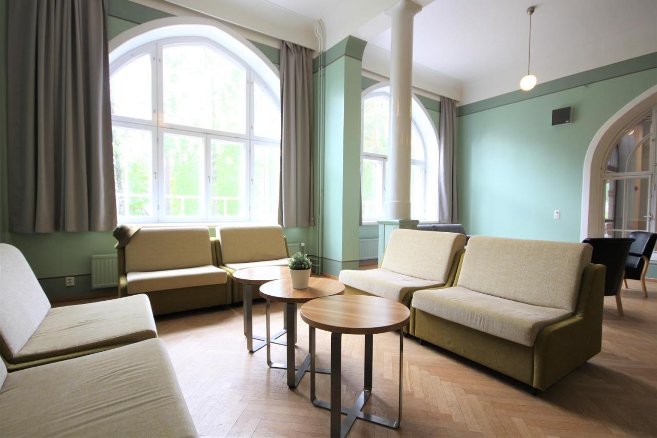 Forenom Hostel Roeykkae Kiljava Kültér fotó