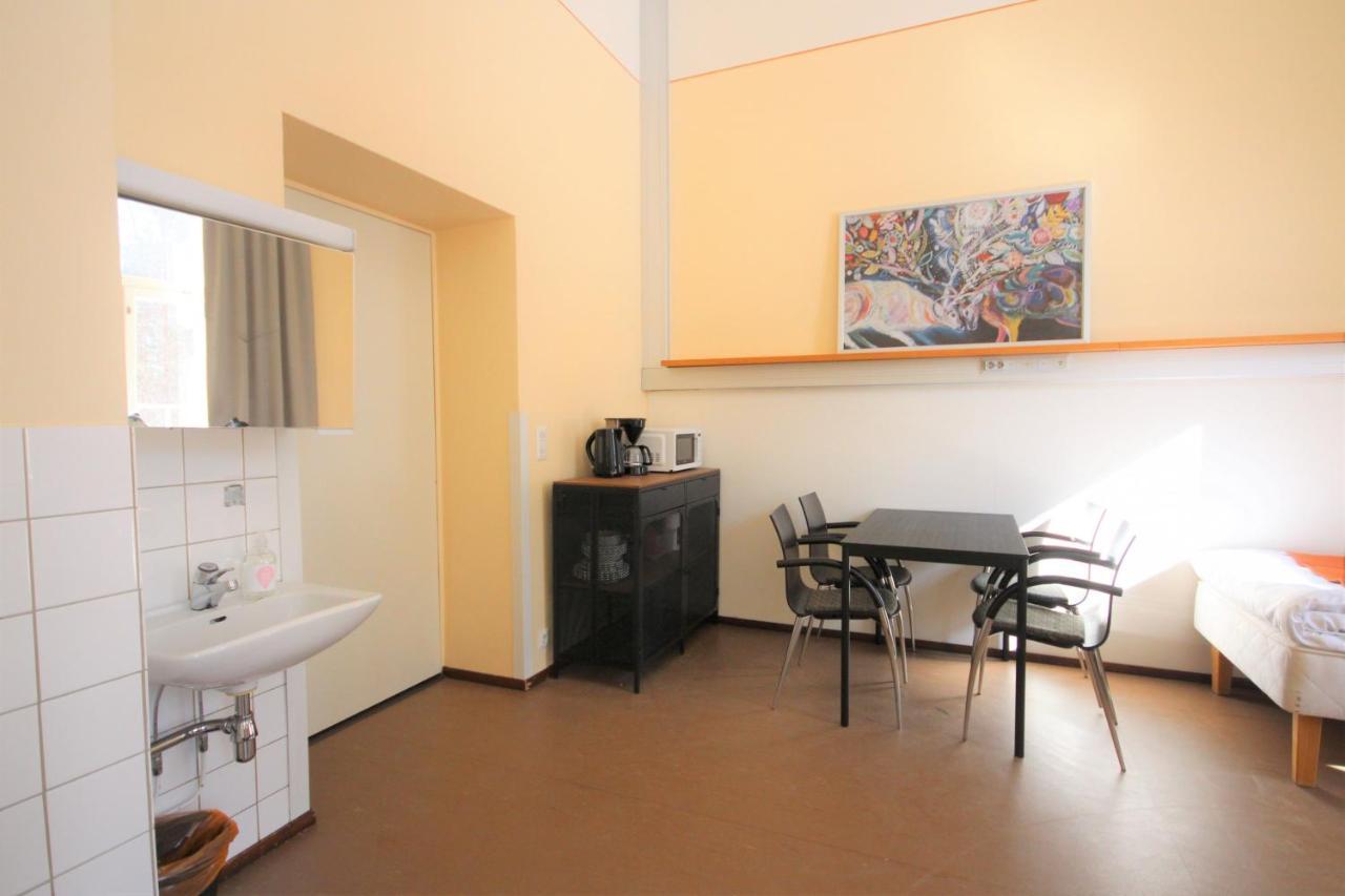Forenom Hostel Roeykkae Kiljava Kültér fotó
